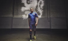 米兰体育网页版-跨越时空的足球叙事，埃及的生死战哲学，如何在基米希的英超征途中回响？