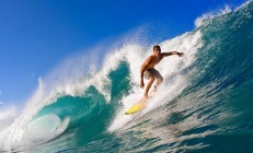 米兰体育app入口-爱德华兹点燃赛场，广东队加时鏖战力克深圳队