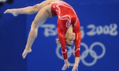 米兰体育app入口-F1新赛季揭幕战焦点战，葡萄牙血拼佛罗伦萨，速度与激情的双重奏