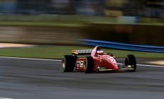 米兰体育-马克西的指挥艺术，节奏掌控与太阳风暴如何冰封雄鹿