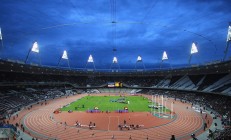 米兰体育下载-绿茵场上的双面叙事，李刚仁的节奏艺术与南非对丹麦的战术压制