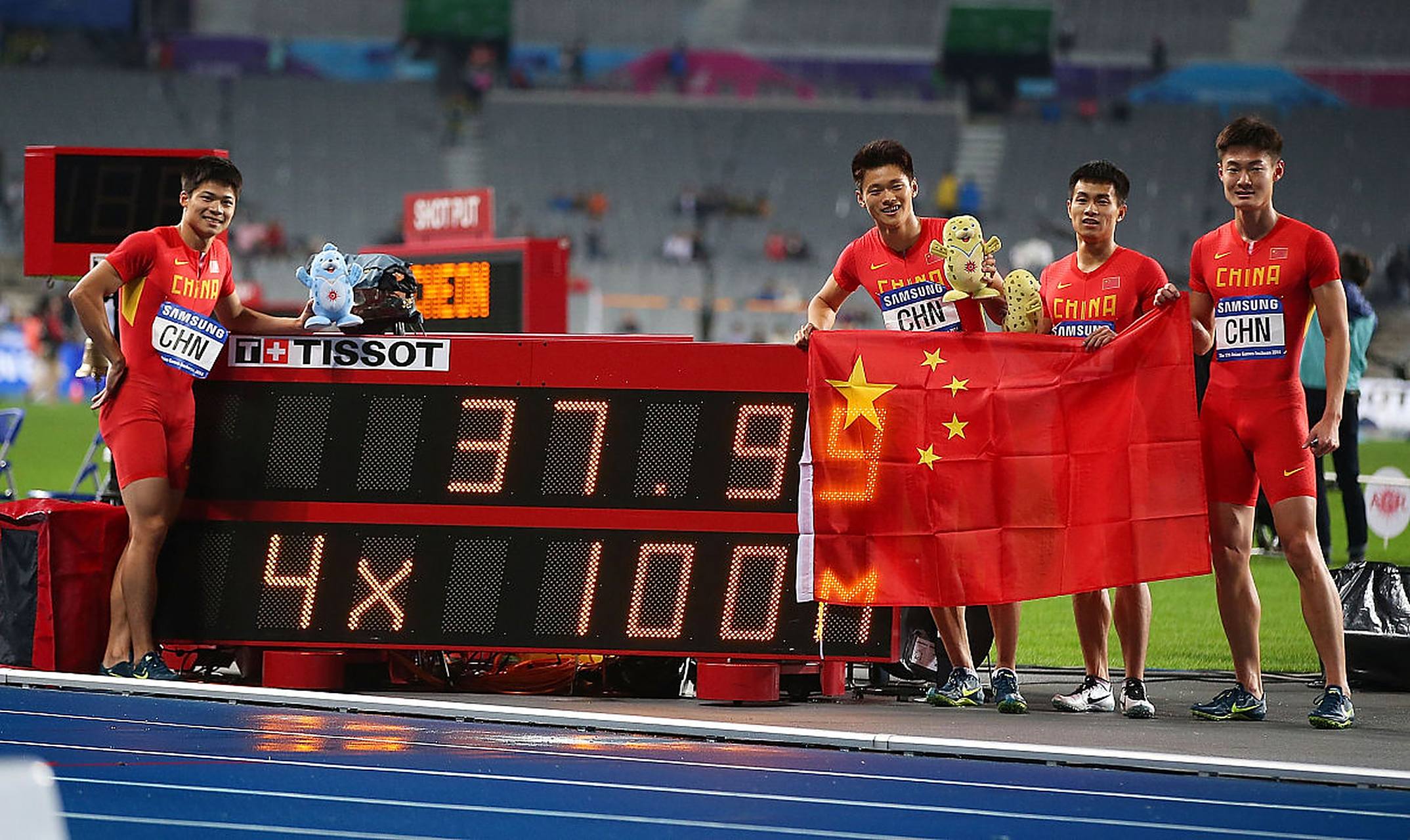 包含东京奥运会热闹非凡，巴西队斩获双冠的词条