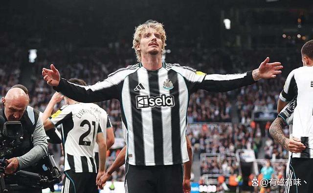 关于阿斯顿维拉客战平局，积分榜上升的信息