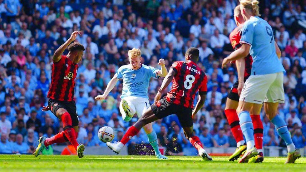 包含比利时意外输球，小组前景堪忧的词条