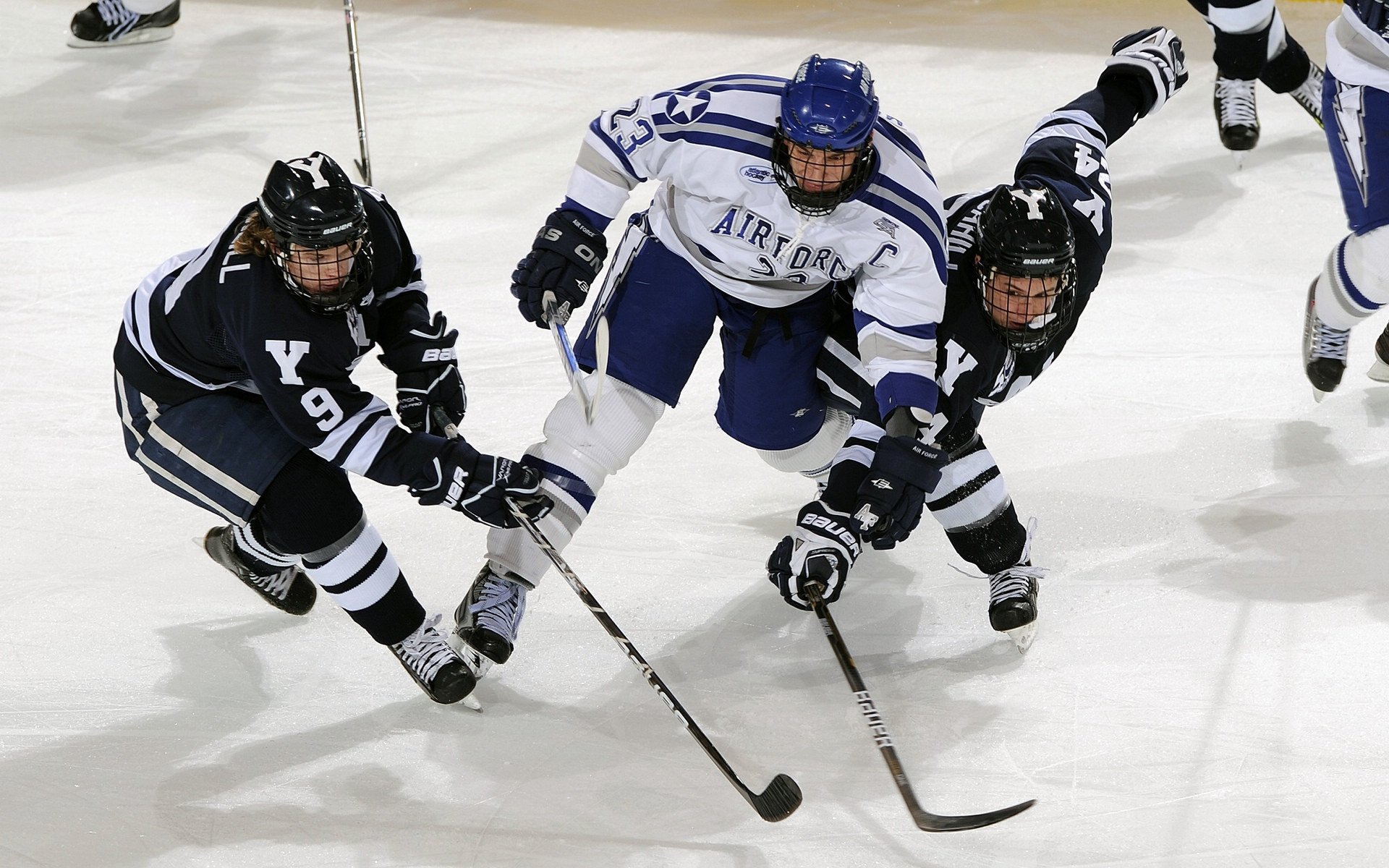 乌拉圭稳稳拿下乌克兰，楚阿梅尼成为关键先生