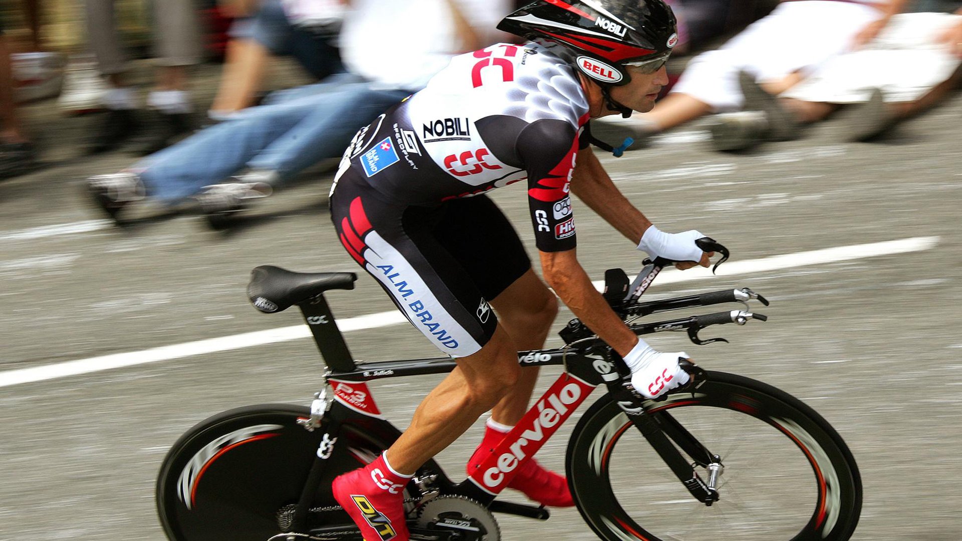 绿茵场外的加时赛，当意甲焦点战遇见篮网掘金之战